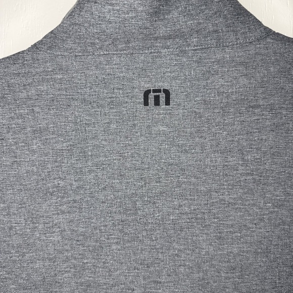TravisMathew Men's Medium Gray Heather Quarter Zip Pullover - Picture 3 of 10